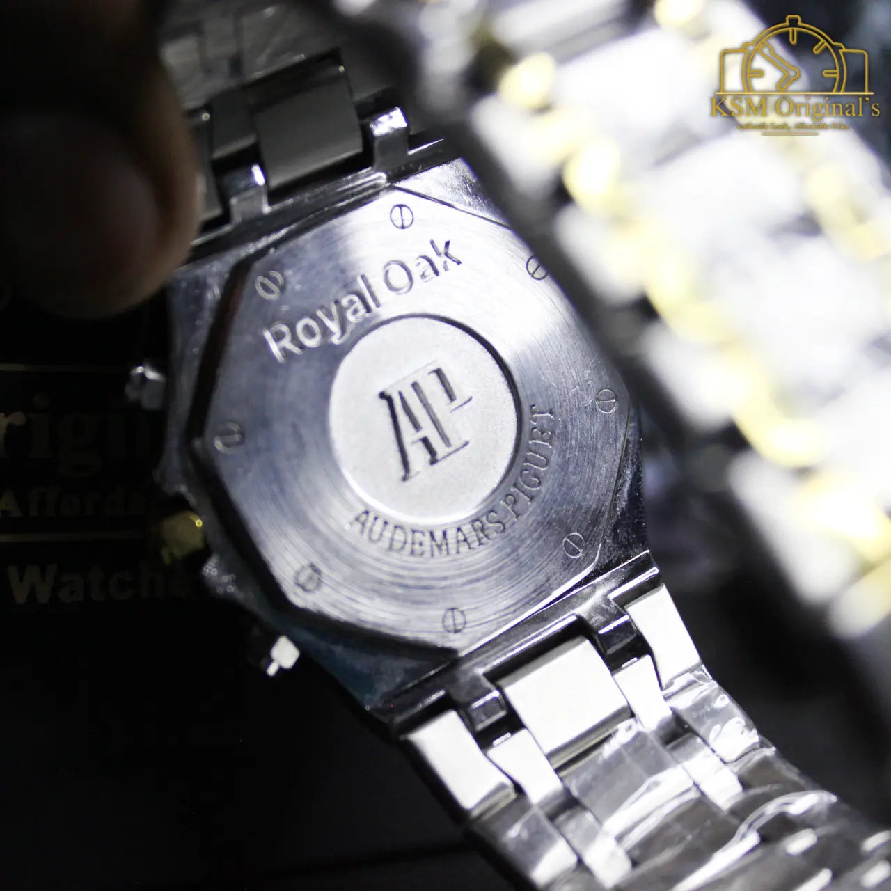 AP – Golden Textured – AAA Quality